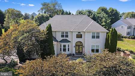 4 Wellsville Ln Avondale, PA 19311