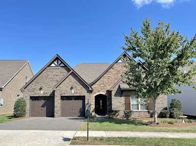 140 Gulfstream Dr Gallatin, TN 37066