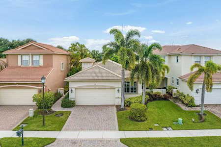 171 Isle Verde Way Palm Beach Gardens, FL 33418