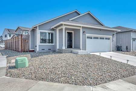 3724 Hennessy Place Santa Rosa, CA 95403