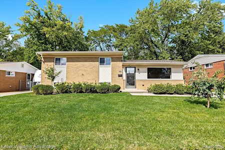 32800 Winona St Westland, MI 48185