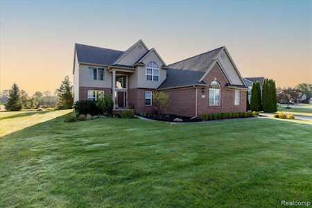 1967 Howland Blvd White Lake Twp, MI 48386