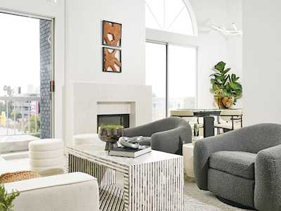 10465 Eastborne Ave #304 Los Angeles, CA 90024