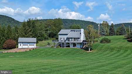 133 Turtle Hill Ln Bellefonte, PA 16823