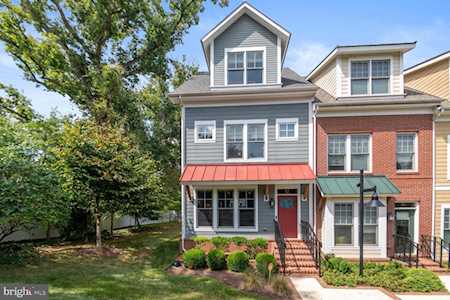 32 Ellsworth Heights St Silver Spring, MD 20910