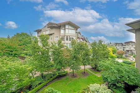 560 Raven Woods Drive #420 North Vancouver, BC V7G 2T3