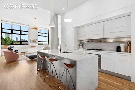 360 Furman St #715 Brooklyn, NY 11201