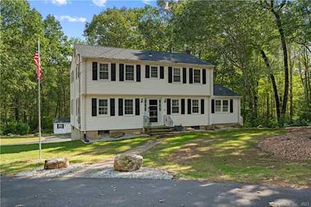 40 North Maupas Rd Guilford, CT 00913