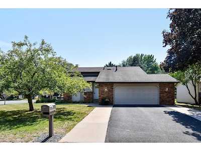 9763 98th Avenue N Maple Grove, MN 55369