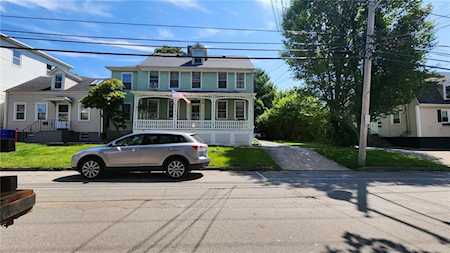 142 Bradford St Bristol, RI 02809