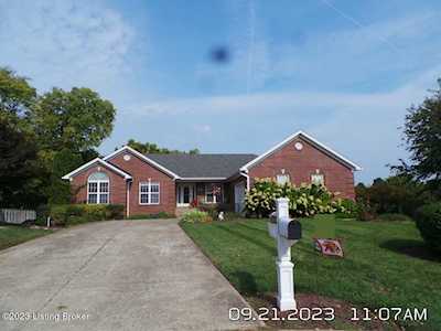3208 Vale Wood Ct Louisville, KY 40220