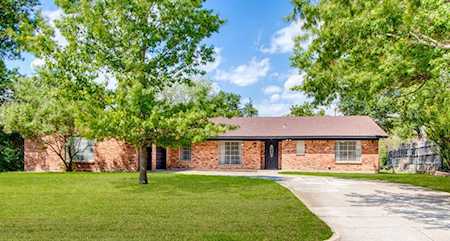 5240 Winifred Drive Fort Worth, TX 76133