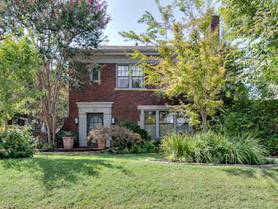 221 Kimbrough St Memphis, TN 38104