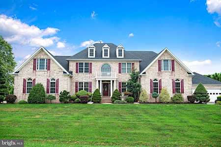 200 Clear View Ct Churchville, MD 21028