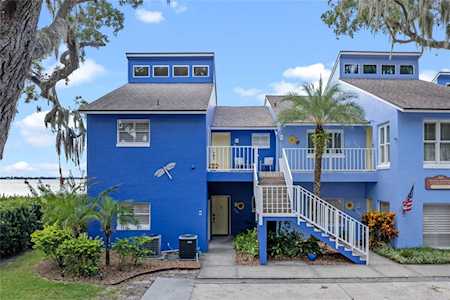 343 N Mcdonald St #201 Mount Dora, FL 32757
