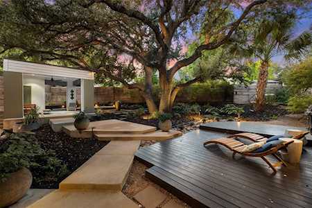 2700 De Soto DR Austin, TX 78733