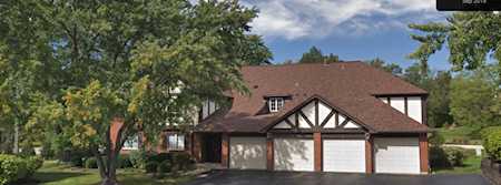 35 Shawnee Trl #1 Indian Head Park, IL 60525