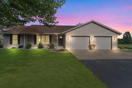 554 Highland Meadow Trl Pulaski, Town of Chase, WI 54162