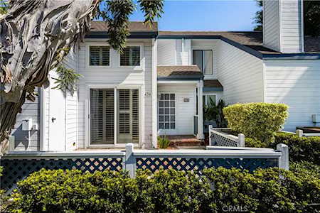 436 Fallingstar #14 Irvine, CA 92614