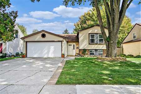 24512 Kings Pointe Novi, MI 48375
