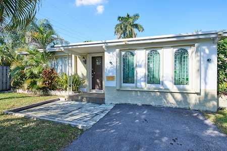 1511 Garfield Street Hollywood, FL 33020