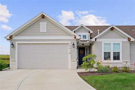 16816 S Heatherwood St Olathe, KS 66062