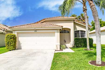 896 Lake Wellington Drive Wellington, FL 33414