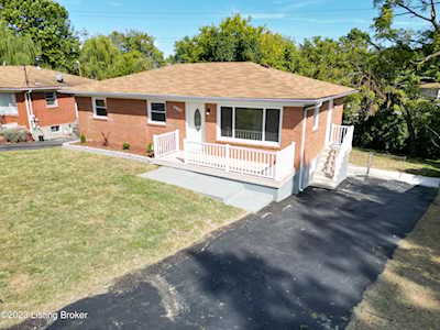 6807 Rock Hollow Dr Louisville, KY 40219