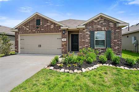 18611 Yellow Lily Trl Tomball, TX 77377