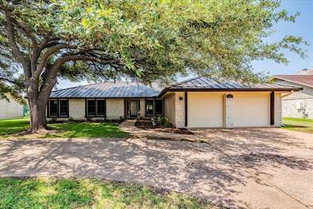 11146 Pinehurst DR Austin, TX 78747