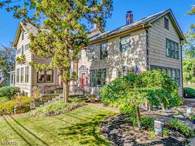 33 S Middlebush Rd Franklin Twp., NJ 08873