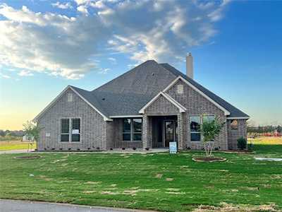 1006 nogalito Crowley, TX 76036