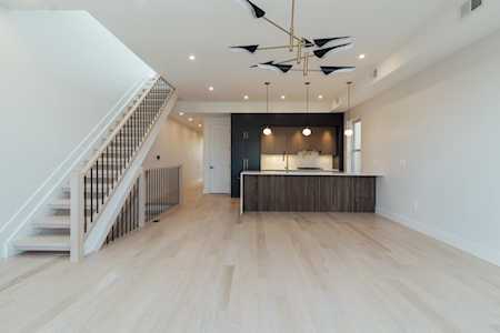 177 Pine St #2 Jersey City, NJ 07304