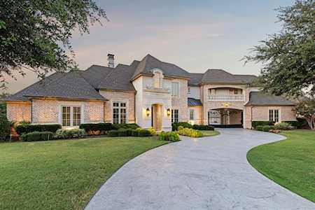 414 Woodlake Drive Allen, TX 75013
