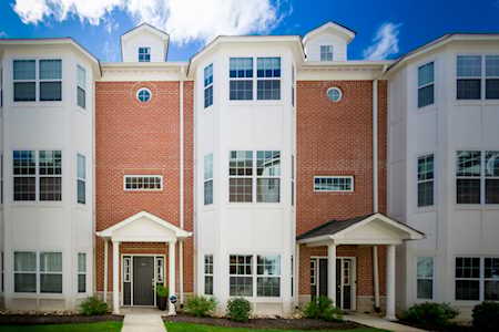 856 S Park Trail Dr Carmel, IN 46032
