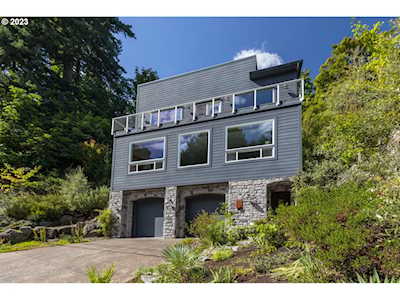 3029 SW Cascade DR Portland, OR 97205