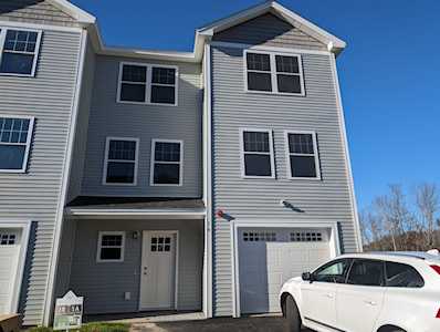 1B Trailside Landing #1B Epping, NH 03042