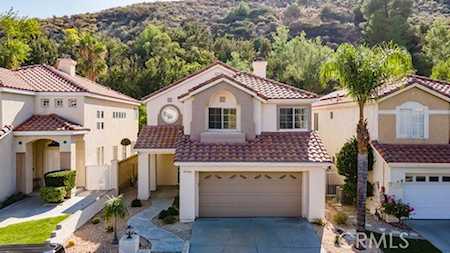 19418 San Marino Ct Newhall, CA 91321