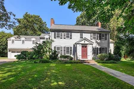 17 Montrose St Newton, MA 02458