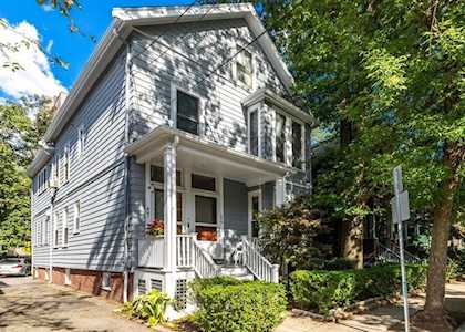 659 Green St #659 Cambridge, MA 02139
