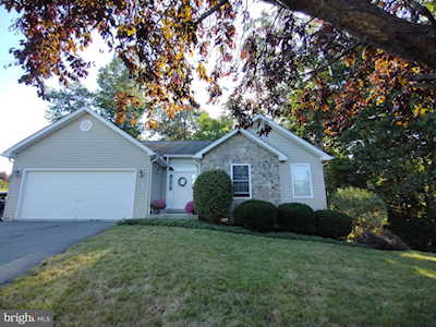 177 Raft Ct Inwood, WV 25428