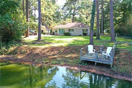 5241 Lake Shores Rd Virginia Beach, VA 23455