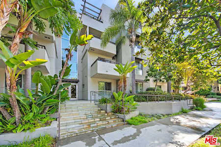 2240 S Beverly Glen Blvd #101 Los Angeles, CA 90064