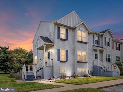 110 Mcmullen Circle Bear, DE 19701