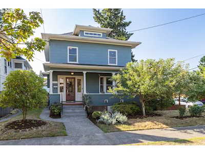 3104 SE Main ST Portland, OR 97214