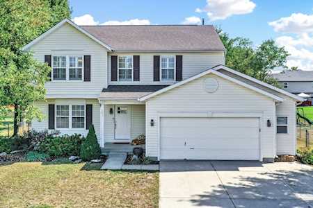 285 Fairfax Ln Greenwood, IN 46142