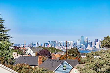 3456 Belvidere Ave SW Seattle, WA 98126