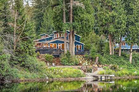 19514 230th Ave NE Woodinville, WA 98077