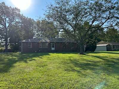 576 Orman Dr Clarksville, TN 37042