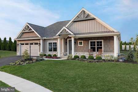 6 Jackson Ct Mechanicsburg, PA 17050